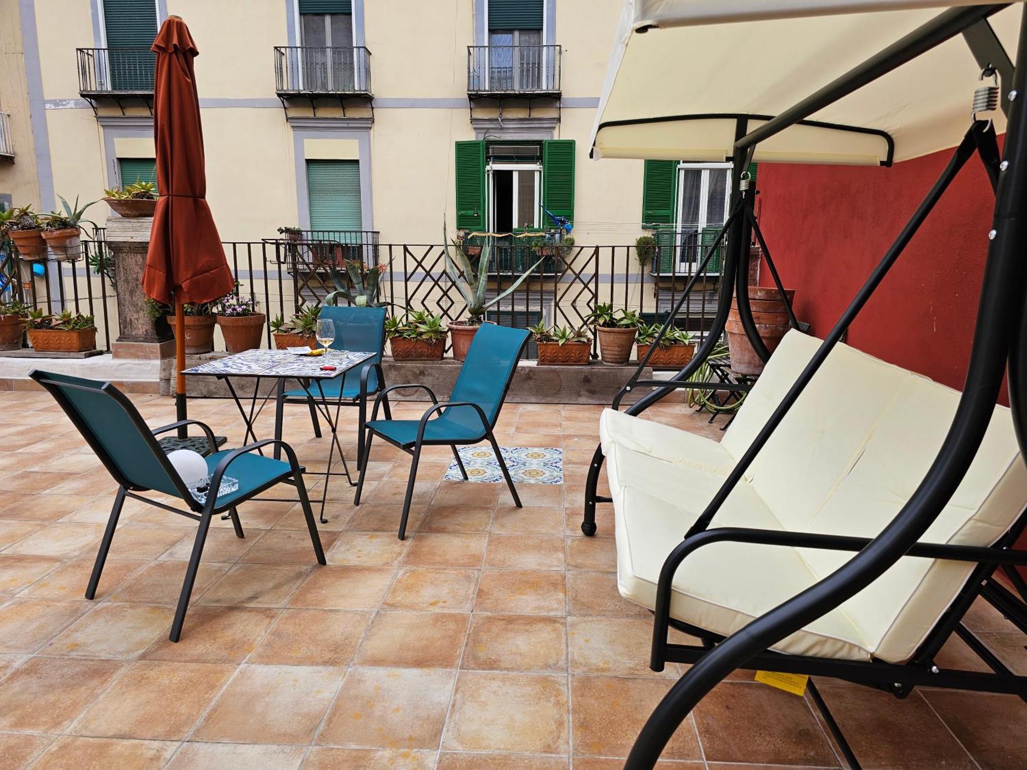 The Spanish Palace, Suites, Rooms, Apartments & Terraces Neapel Exterior foto