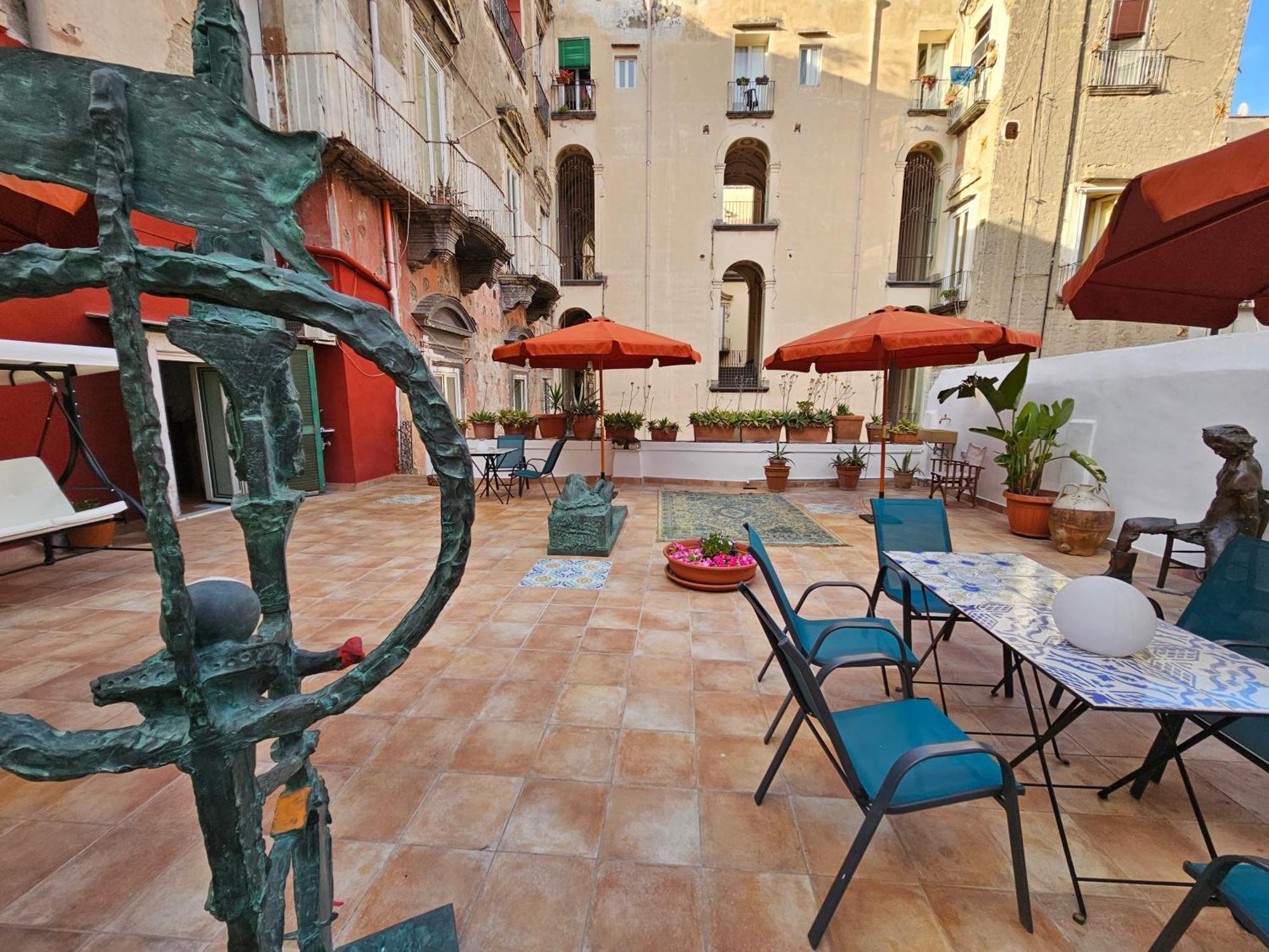 The Spanish Palace, Suites, Rooms, Apartments & Terraces Neapel Exterior foto