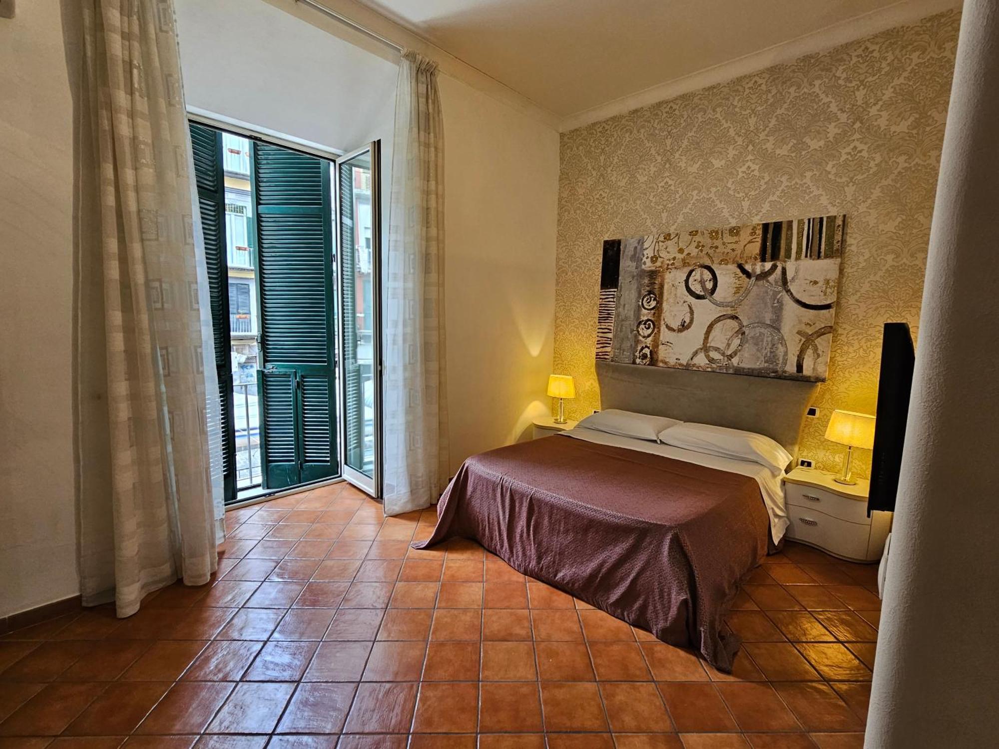 The Spanish Palace, Suites, Rooms, Apartments & Terraces Neapel Zimmer foto