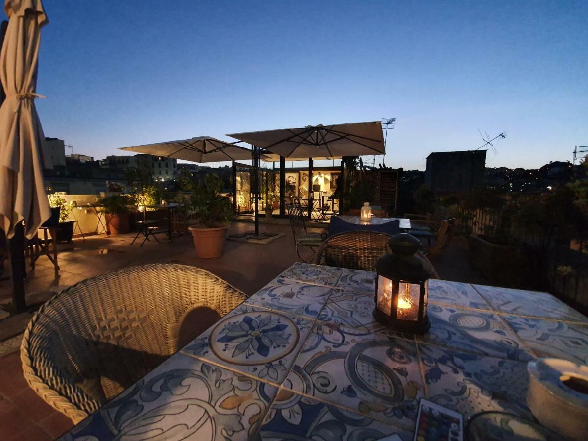 The Spanish Palace, Suites, Rooms, Apartments & Terraces Neapel Exterior foto