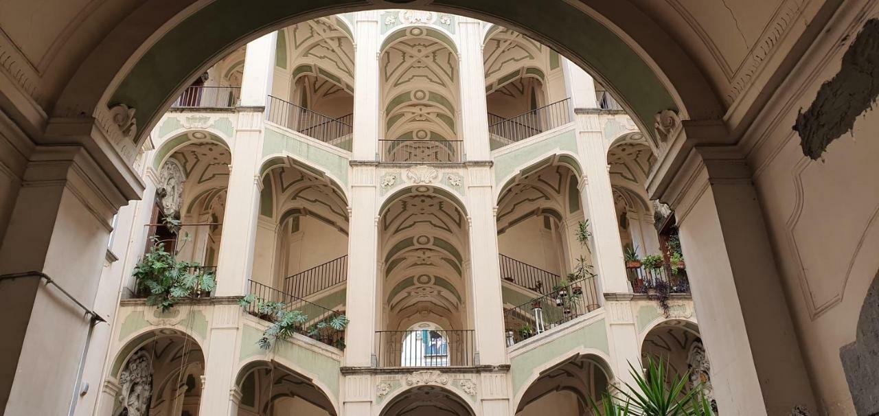 The Spanish Palace, Suites, Rooms, Apartments & Terraces Neapel Exterior foto