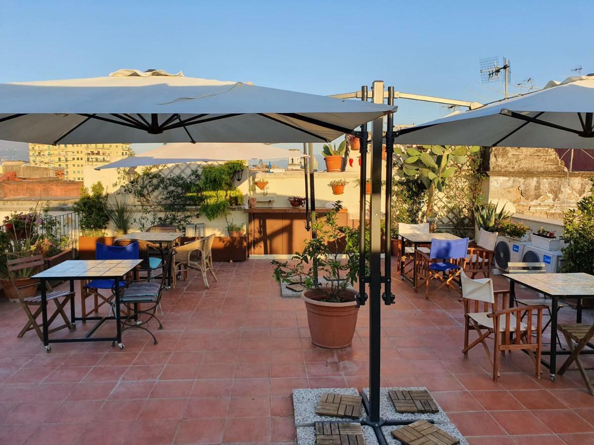 The Spanish Palace, Suites, Rooms, Apartments & Terraces Neapel Exterior foto